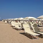 - Seafront Apartamento *