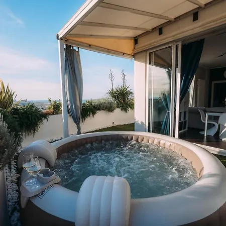 Apartment Luxury - Attico Frontemare Rimini